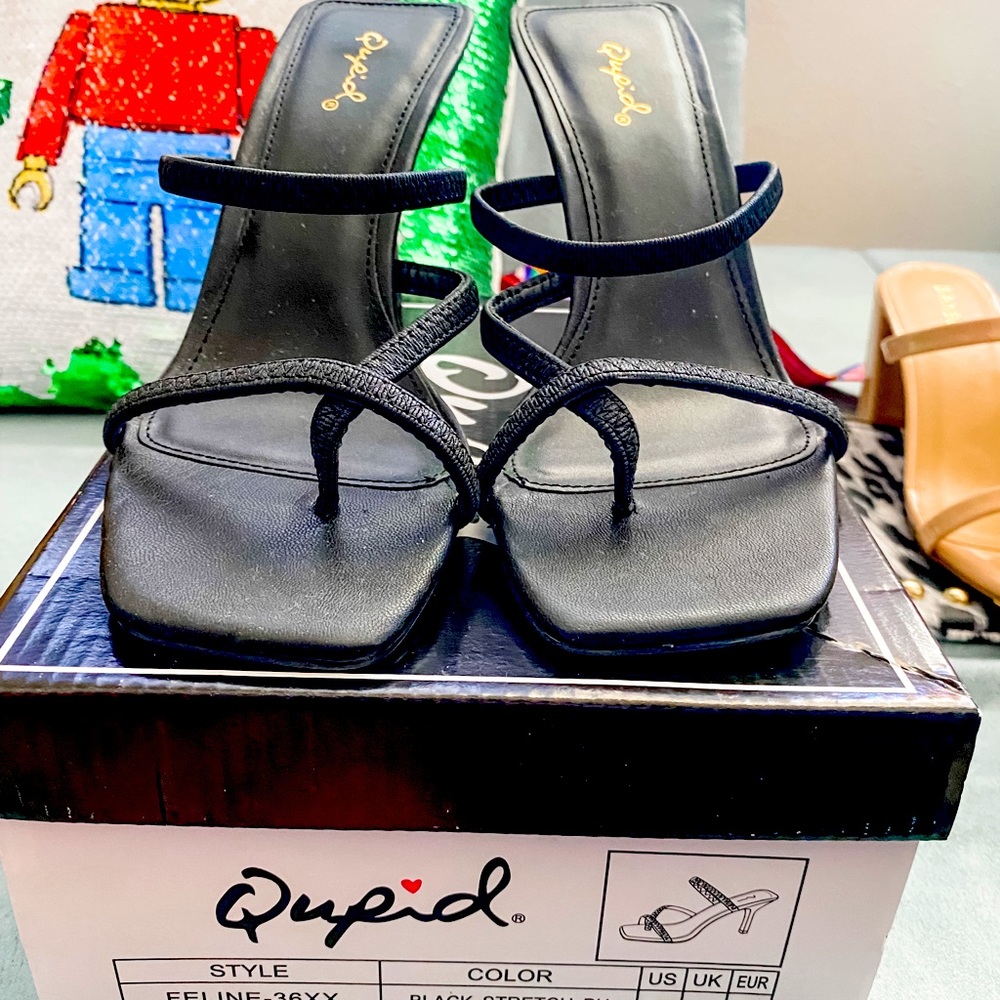 Qupid Womens black heel